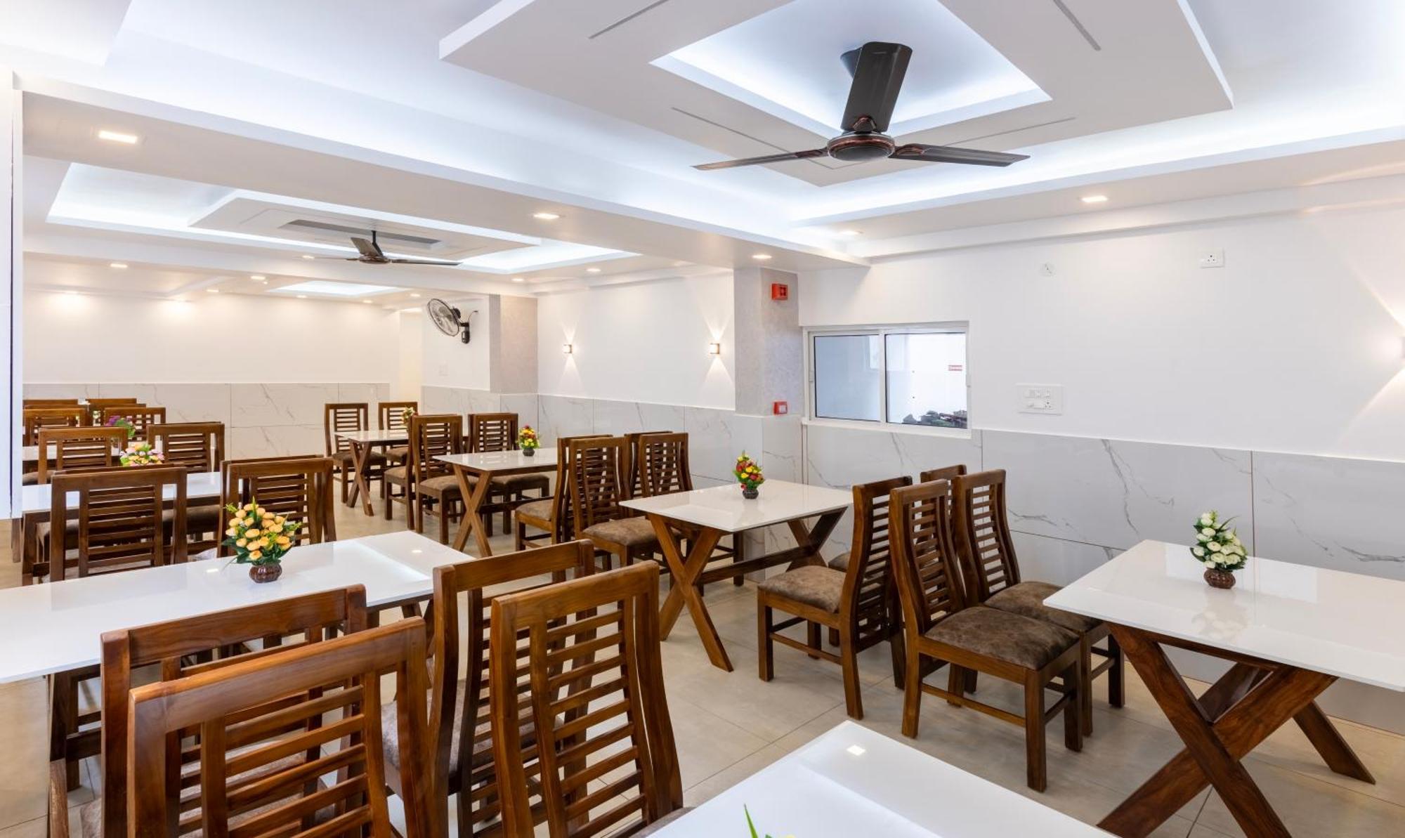 Treebo Premium Cochin Airport, 5 Min From Cochin Airport Hotel Kochi Eksteriør billede